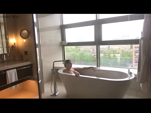 ❤️ Pitikek mezin Bi dilgermî pizika xwe di serşokê de dihejîne Porno li me ku.nastypornpics-com.ru ❌️
