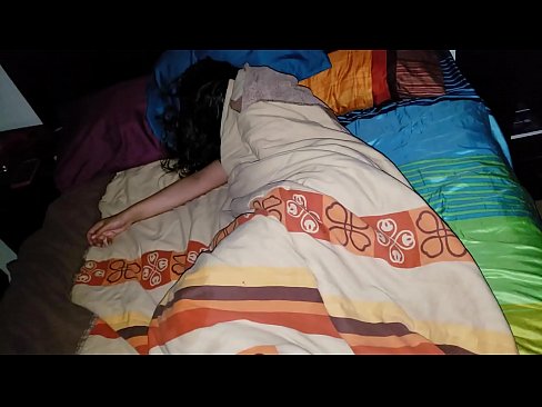 ❤️ Stepson dema ku di xew de ye, xatirê dayika xwe ya ciwan dike. Porno li me ku.nastypornpics-com.ru ❌️
